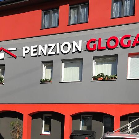 Penzion Glogar Frydek-Mistek Bagian luar foto